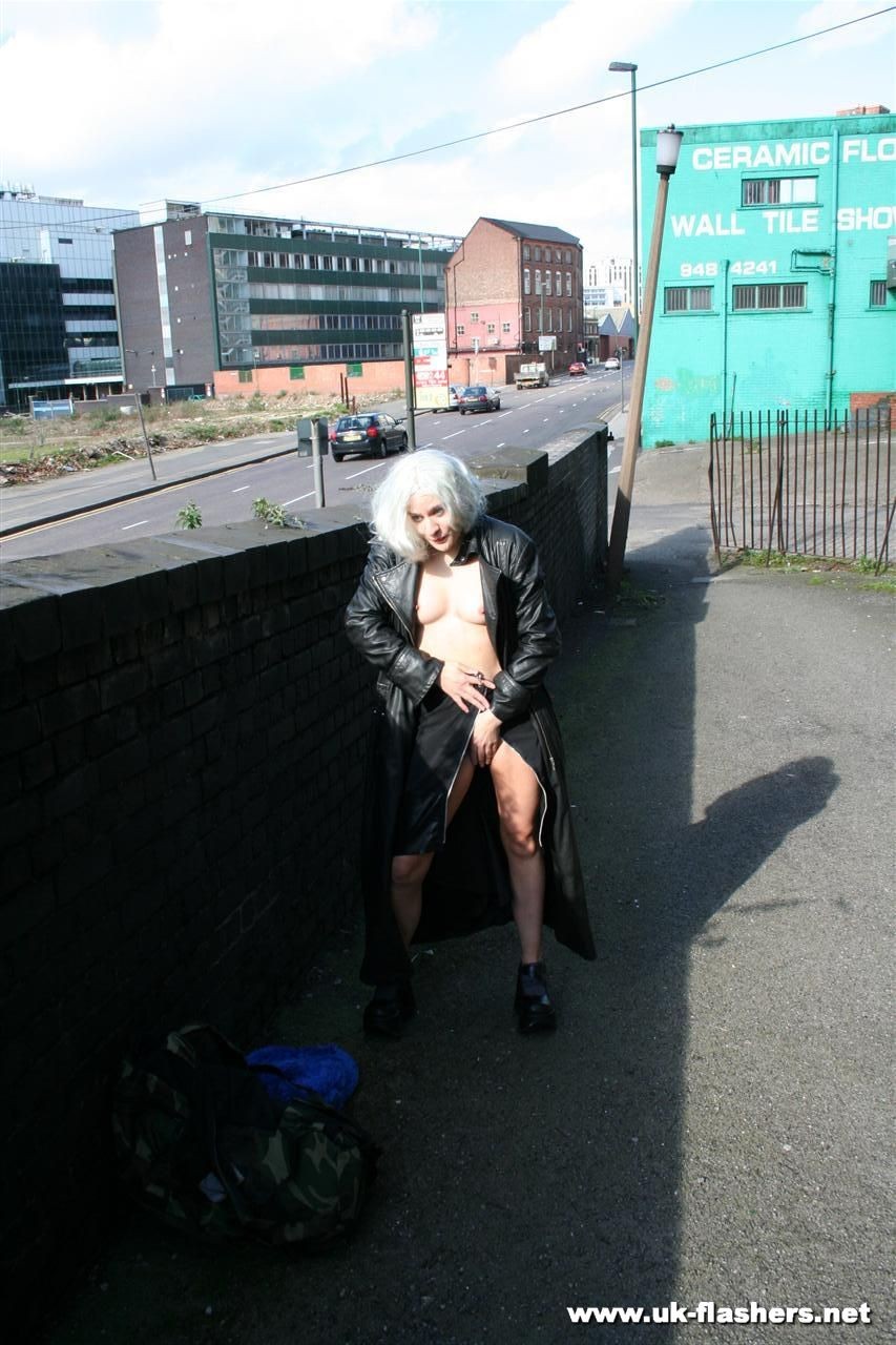 hot blonde euro amateur public place casting