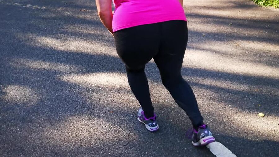Ass spanking in the middle of the road