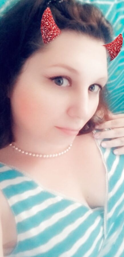 Dance Mom life ... waiting at the studio snapping pics milf