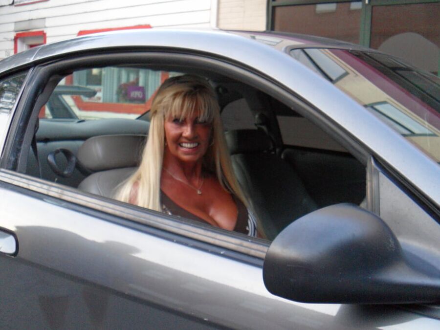 Fake tits milf