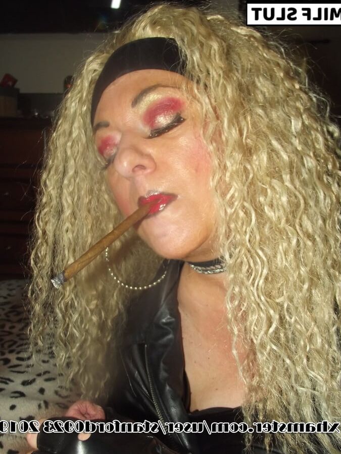 SHIRLEY BLONDE MILF SLUT