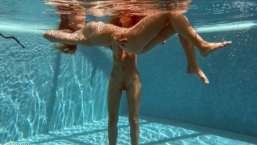 Olla Oglaebina &amp; Irina Russaka Pics UnderWaterShow