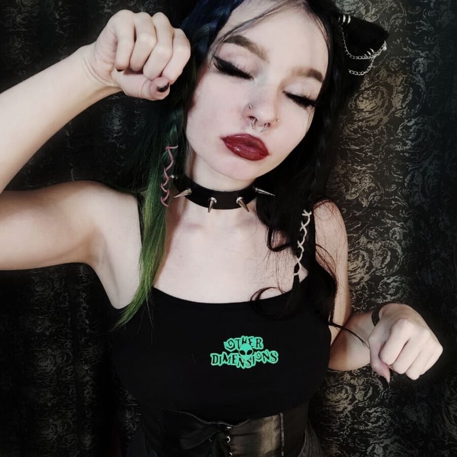 Ahegao kitten :