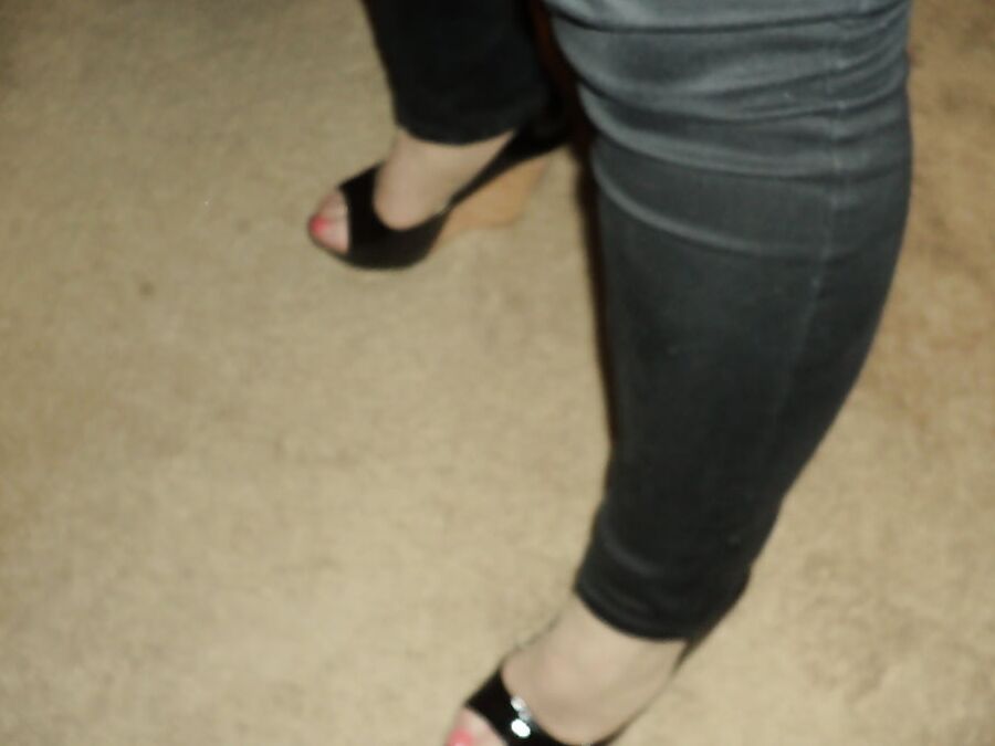 black jessica simpson wedges from admirer