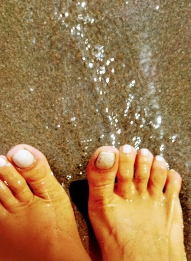 for feet lovers - summer edition