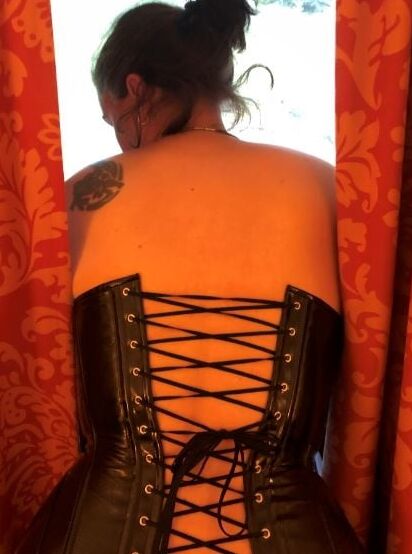 Heels, Leggings, Corset and Blowjob