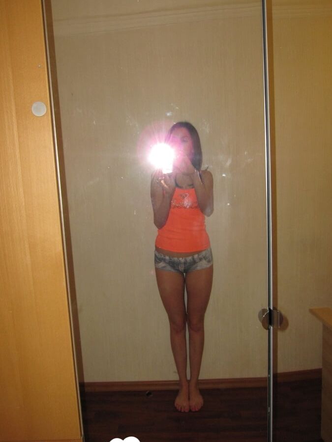 Astonishing skinny brunette flashes her juicy titties