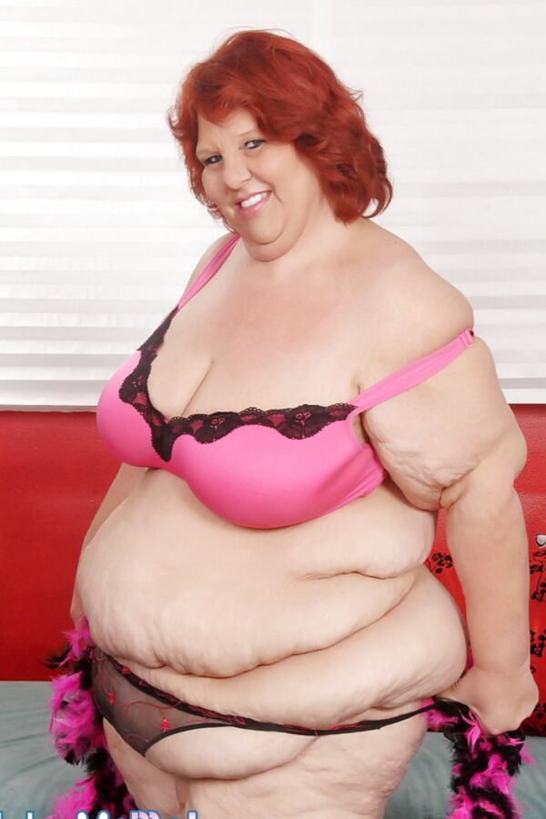 Mature fatty redhead BBW slut Sweet Cheeks