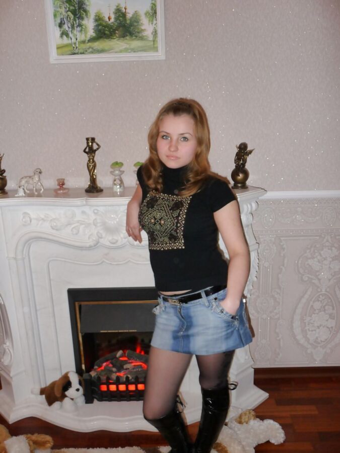 Sexy and thick chick Sinful Samla