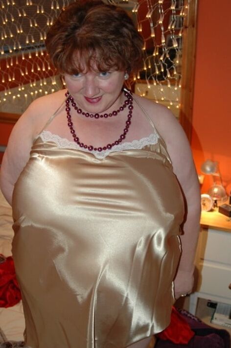 Chrisg Gold Slip