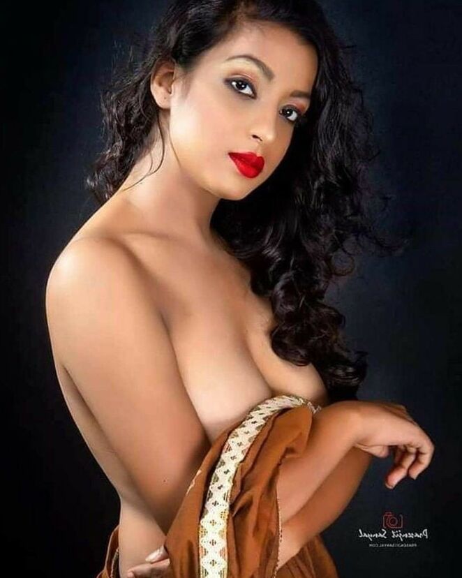 Desi Indian Hot MILF bhabi