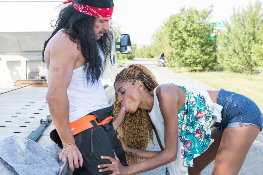 BROKEDOWN BABES - Luna Corazon sucks cock and rides drIver
