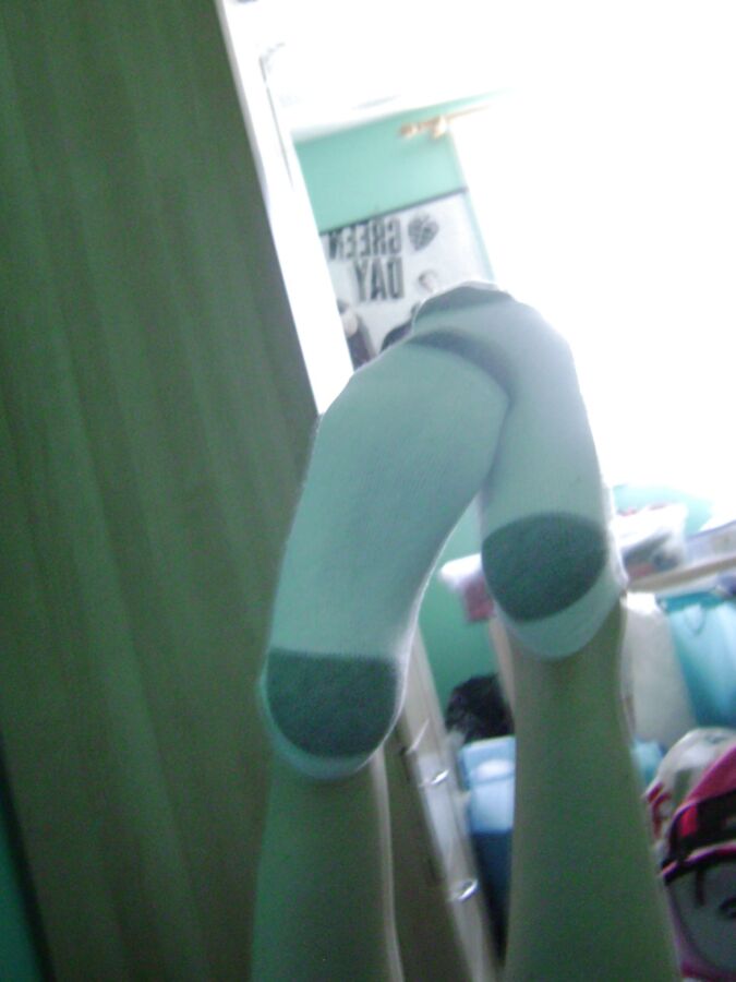 Smell my stinky socks!!!