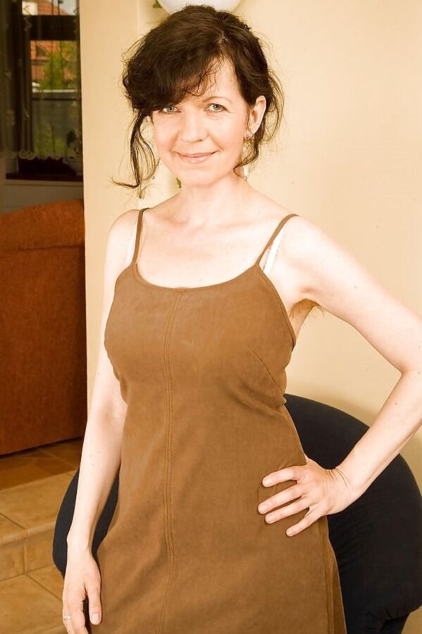 Over granny Zoe from OlderWomanFun