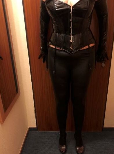 Heels, Leggings, Corset and Blowjob