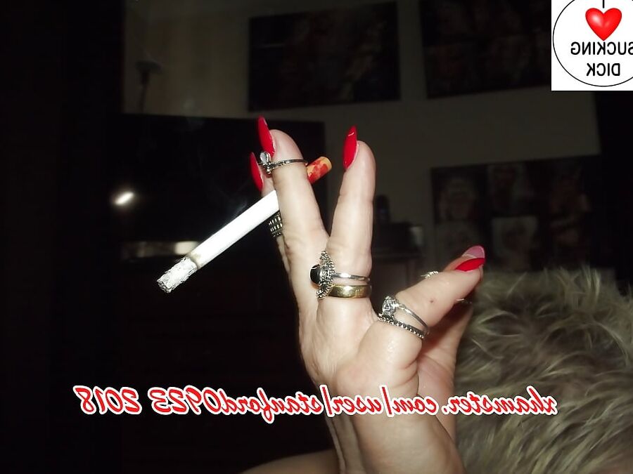 SLUT WIFE LOVES SUCKING DICK