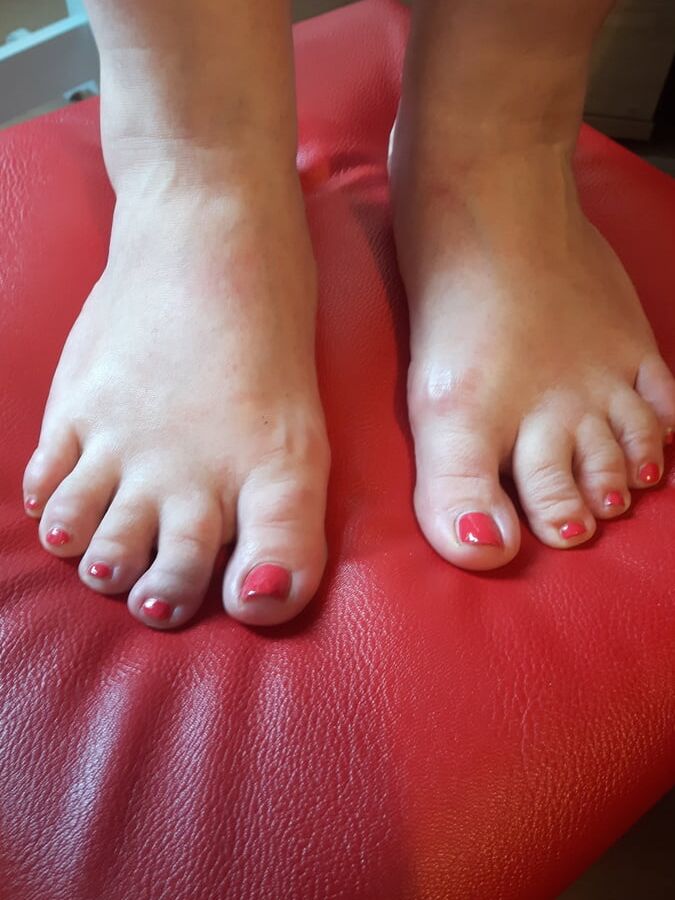 Hot BBW Wife sexy Feet and Heels
