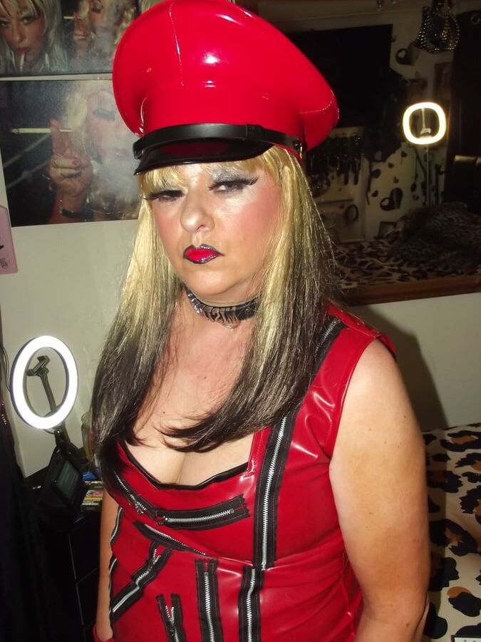 MISTRESS SMOKE PT LETS HER GUARD DOWN