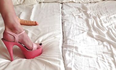 Fresh fruit from my gaping asshole, taste it!