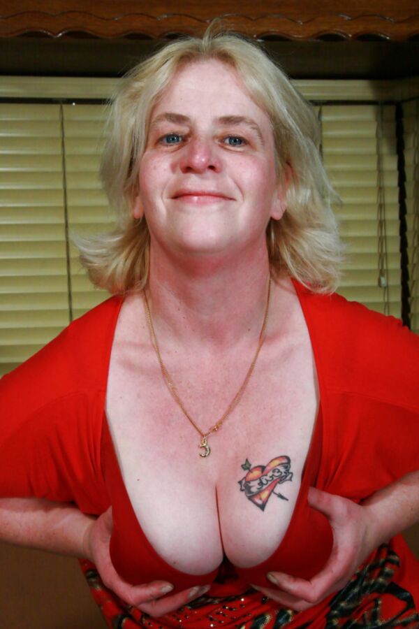 Amateur grandma showing what she got