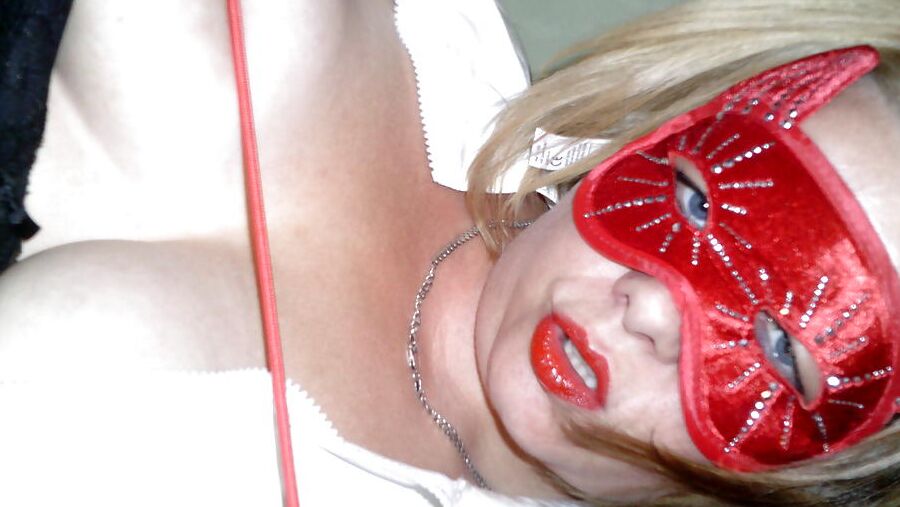 Message me and tell me what you want to do to me !