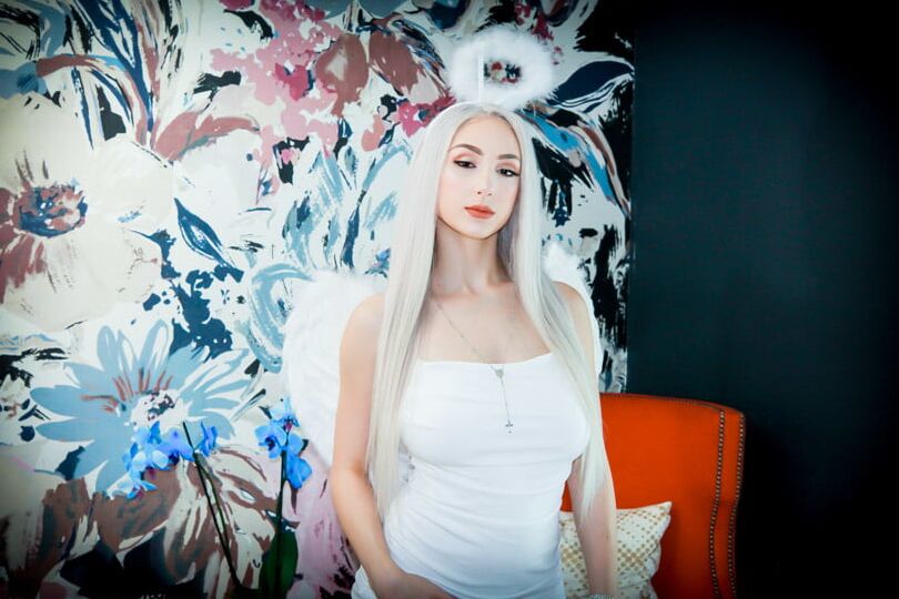 Skylar Vox - Angel Tits