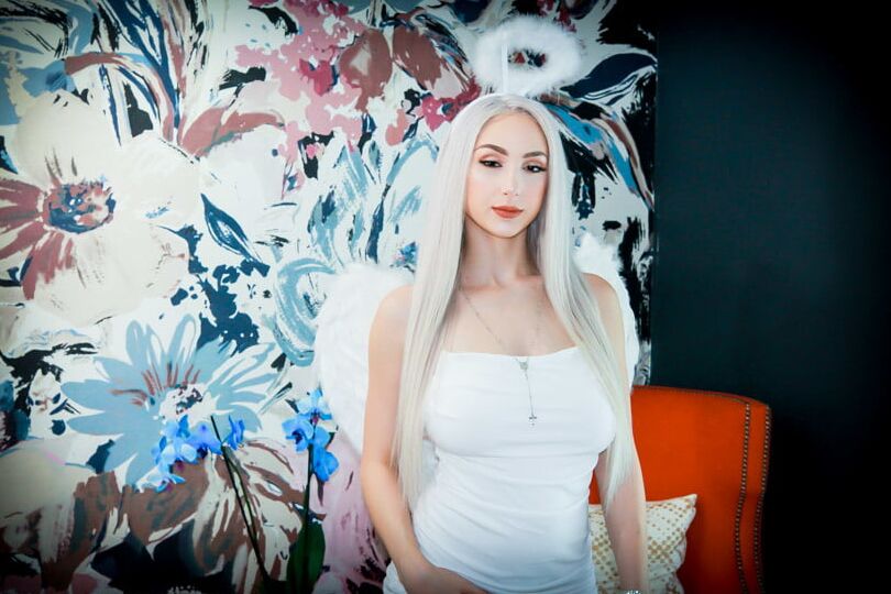 Skylar Vox - Angel Tits