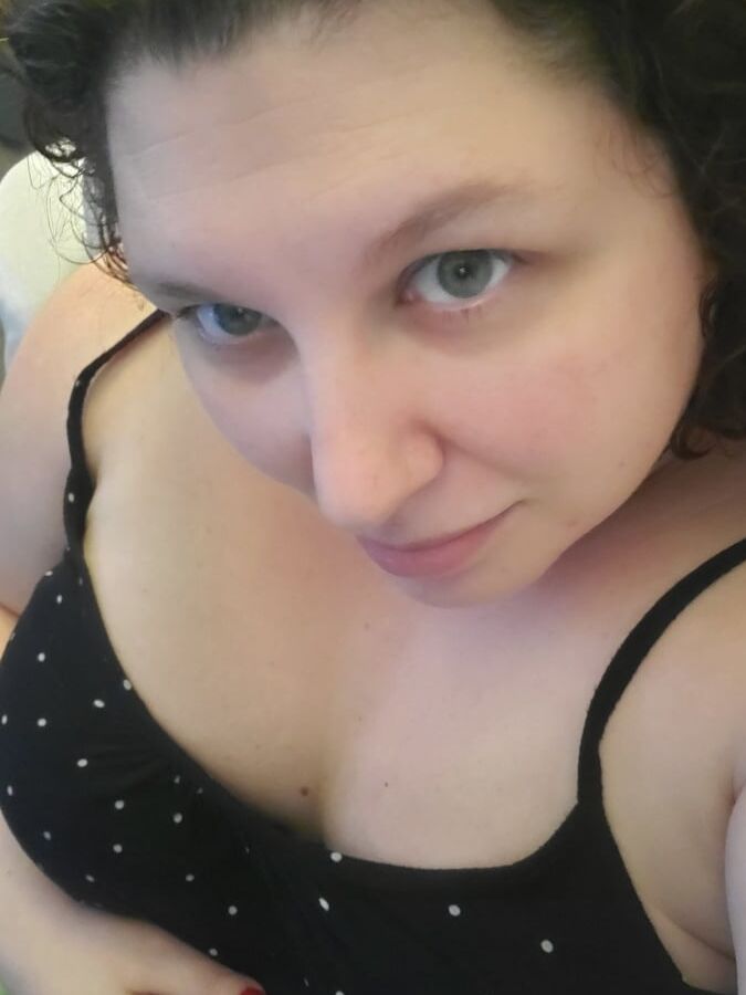 Weekly roundup bored housewife milf