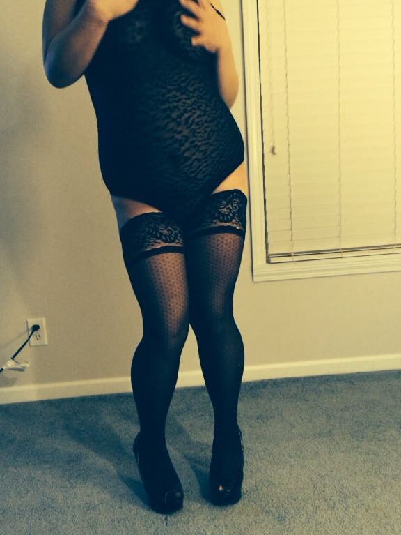 ASIAN WIFEY READY FOR THE NIGHT