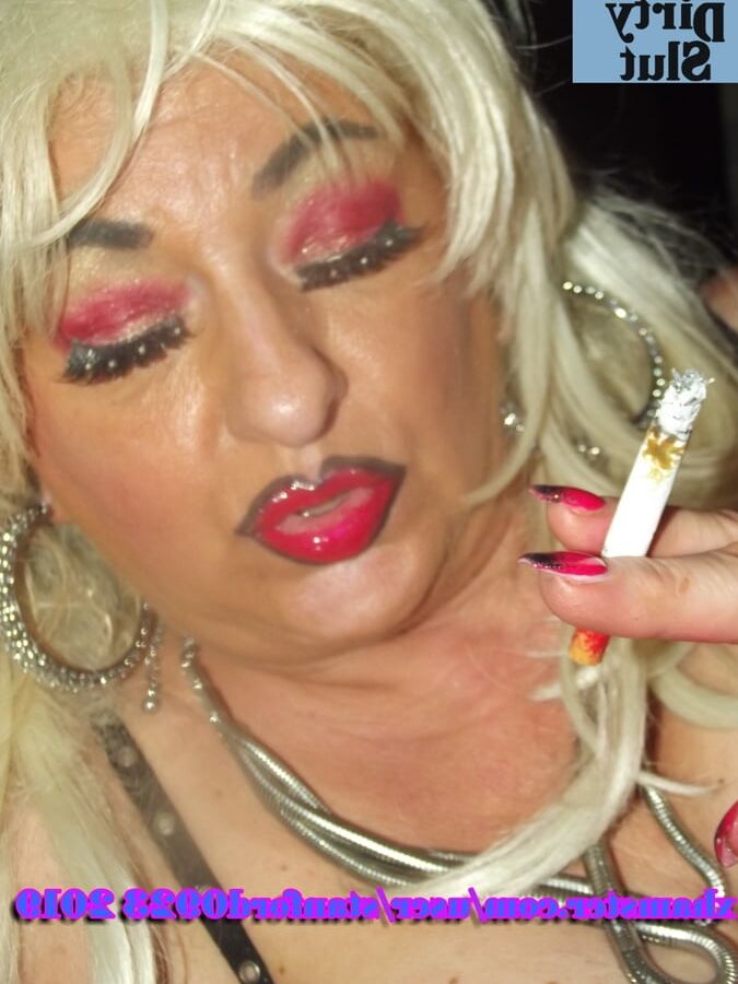 DIRTY BLONDE SLUT