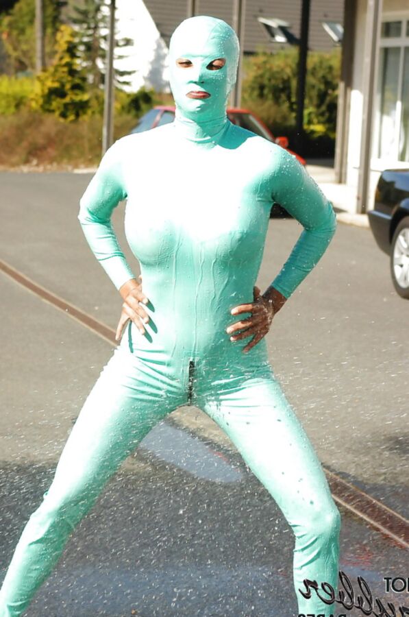 Hotrubberbabe Samantha in green latex