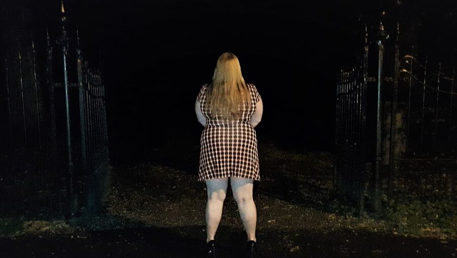 BBW Wife at the Parc