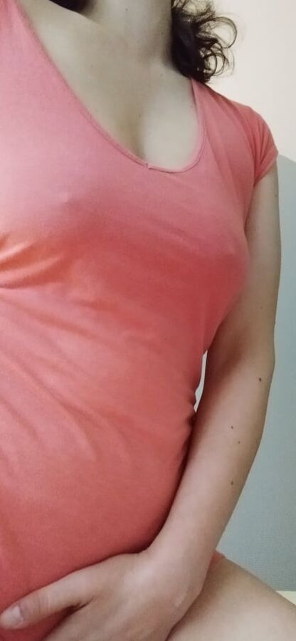 JoyTwoSex - Braless Pokies