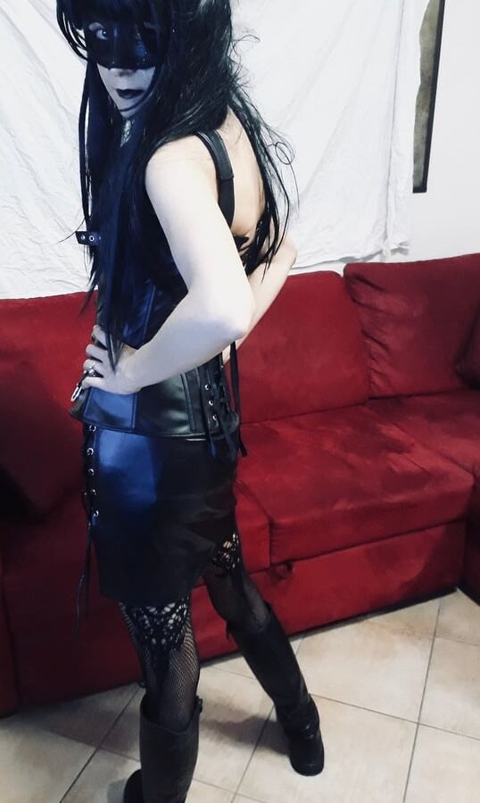 Maja Amateur wife gothic style