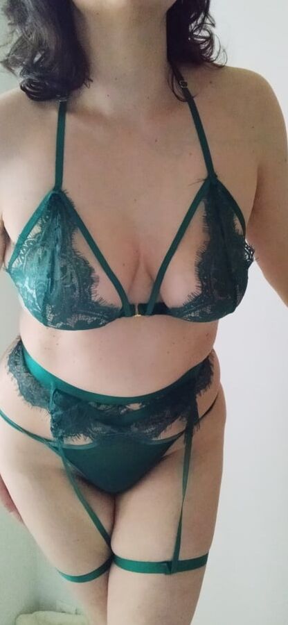 JoyTwoSex - Green Lingerie
