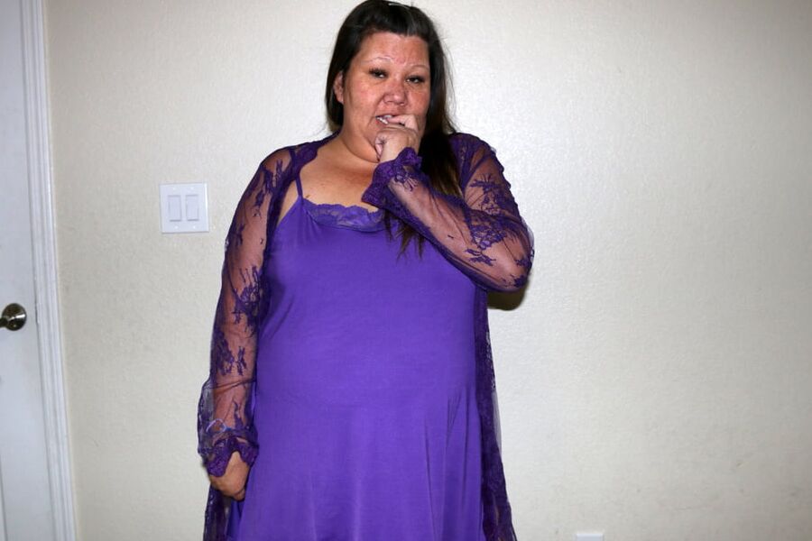 Hawaiian BBW Lingerie Modeling