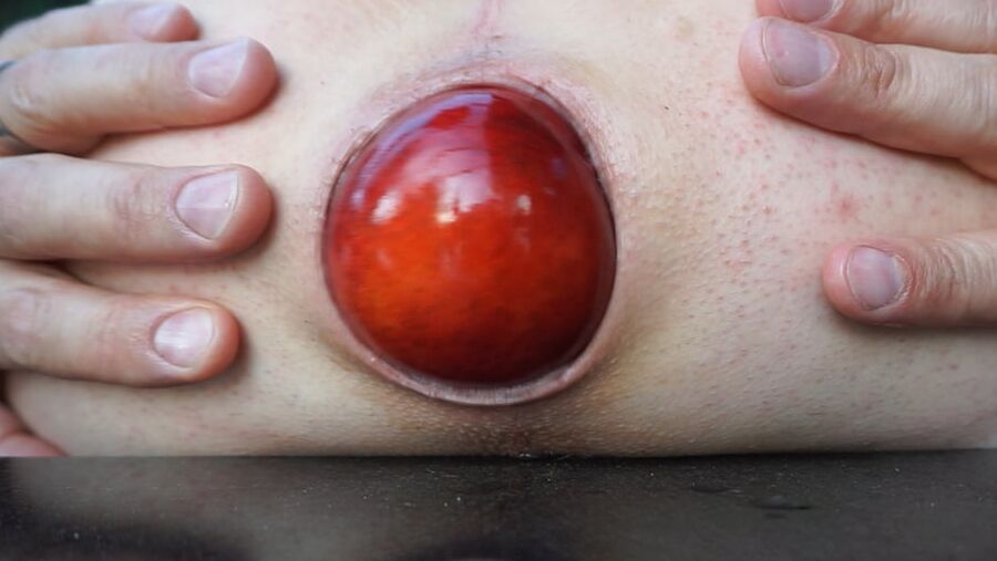 Fresh fruit from my gaping asshole, taste it!