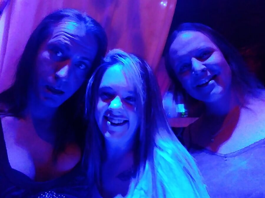 Club Hangout with TS