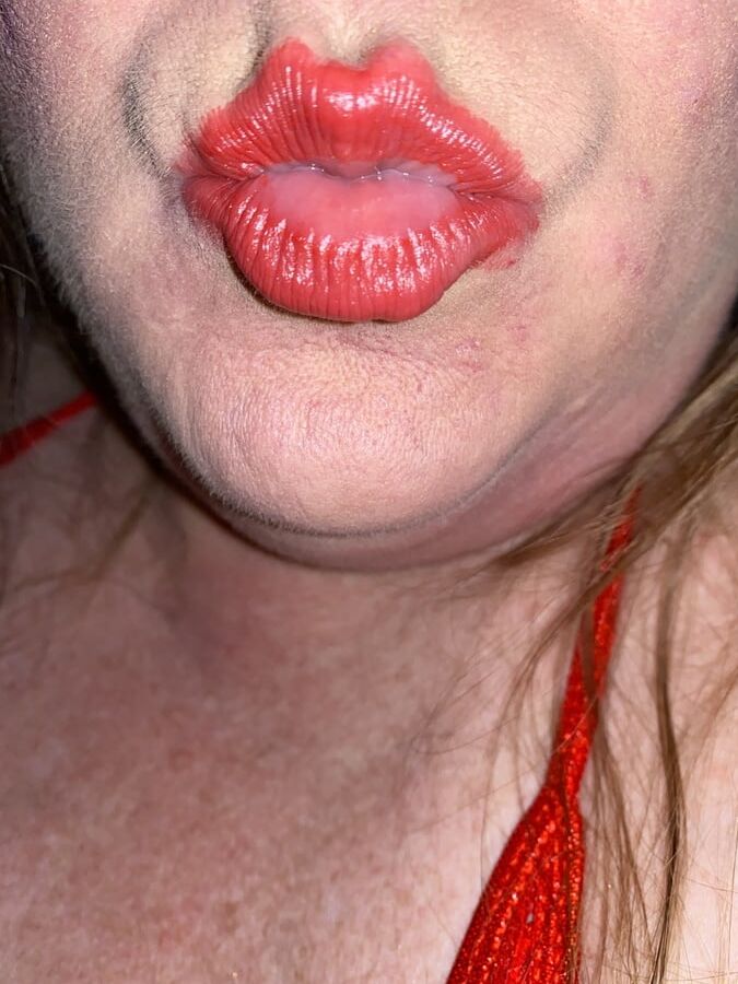 Slutty BBW wife in red lingerie