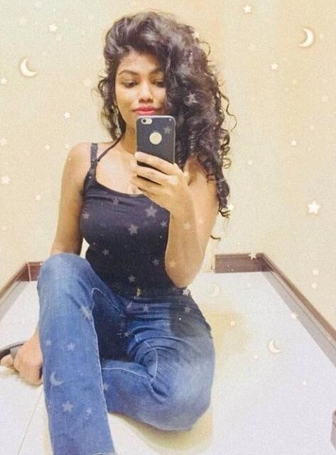 Sri Lankan teen