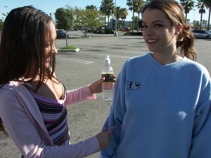 Hot lesbian mother fucks young and beautiful lesbian girl