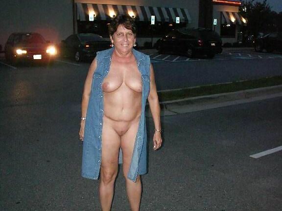 Flashing my boobs at the store
