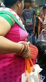 Side boobs in saree