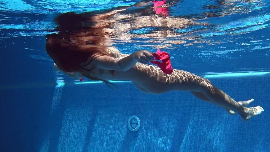 Tiffany Tatum Pt. UnderWaterShow Pool Erotics