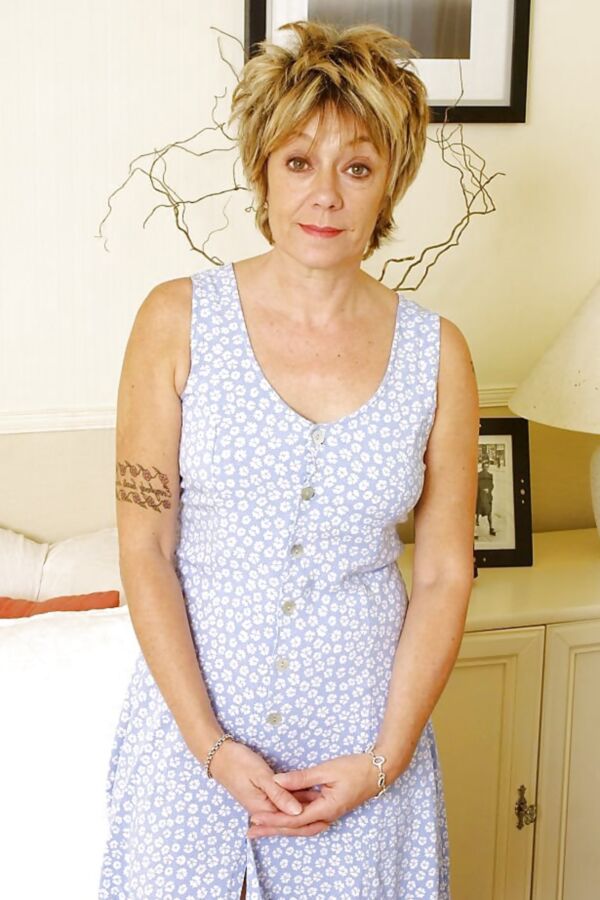 year old and British grandma Samantha from OlderWomanFun
