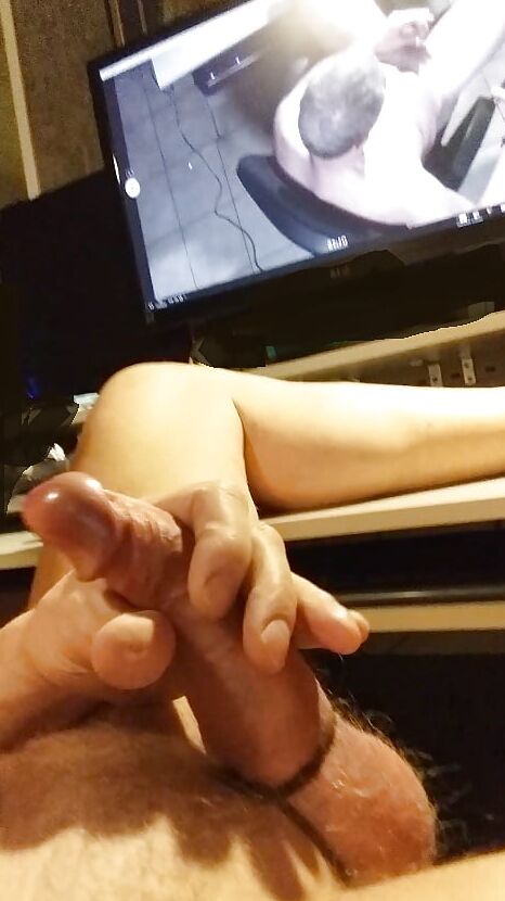 exhibitionist bondage cumshot on cams bis