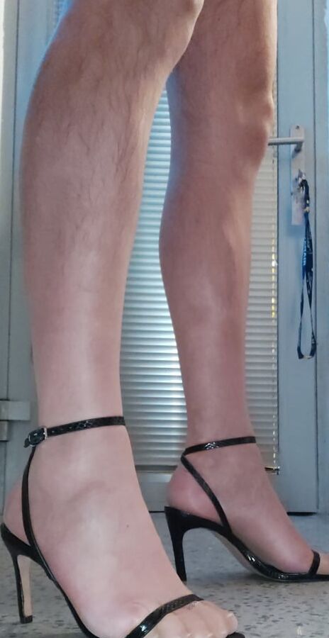 Nylon,cock ans sandalls