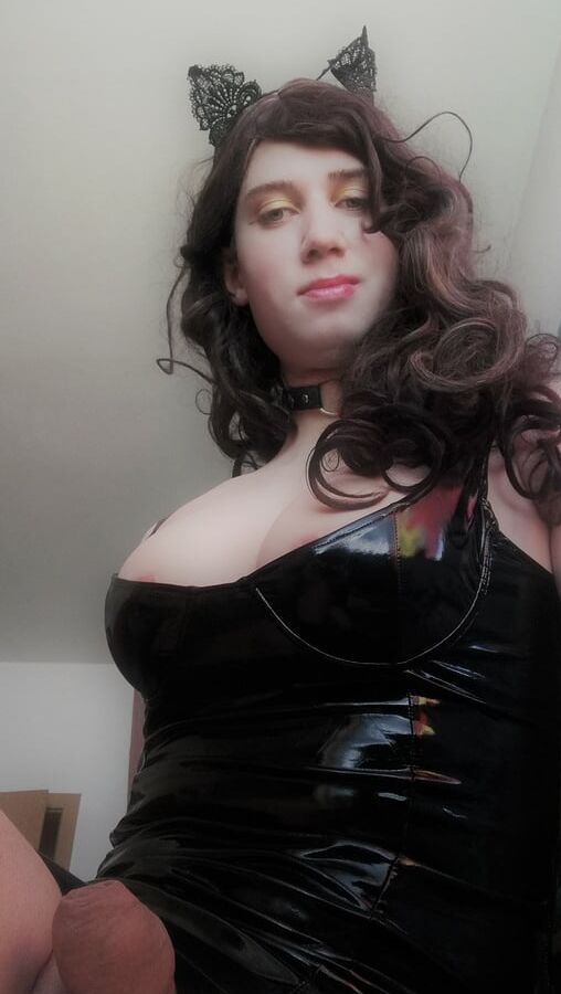 Annarios: Cock oriented bitch