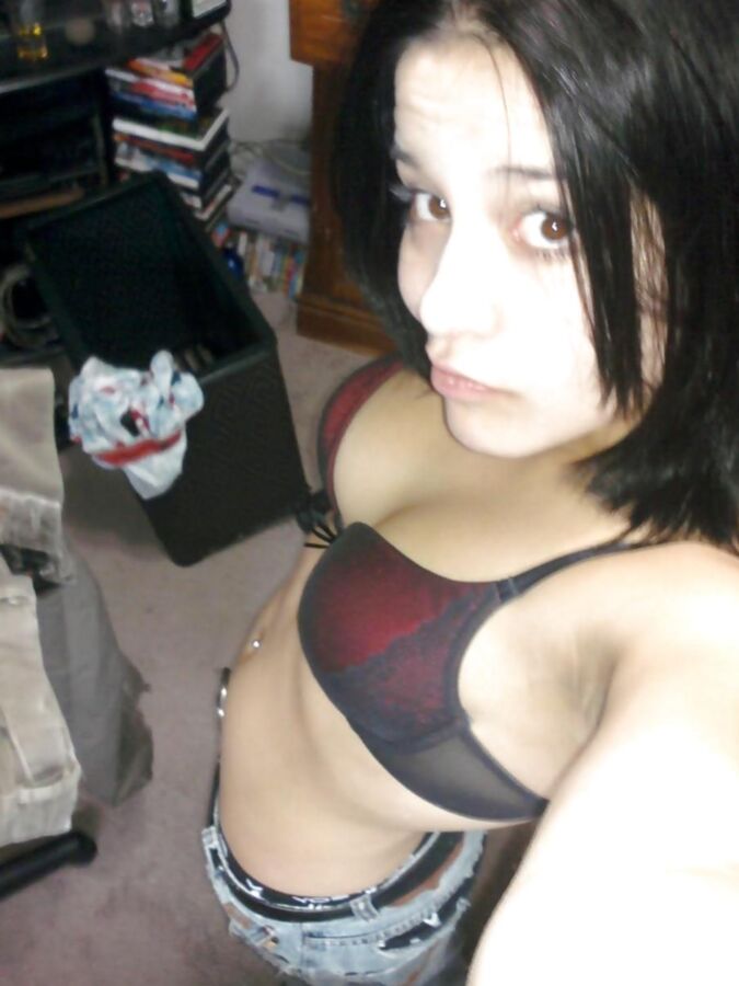 Do you like a girl who can take a facial and give one?