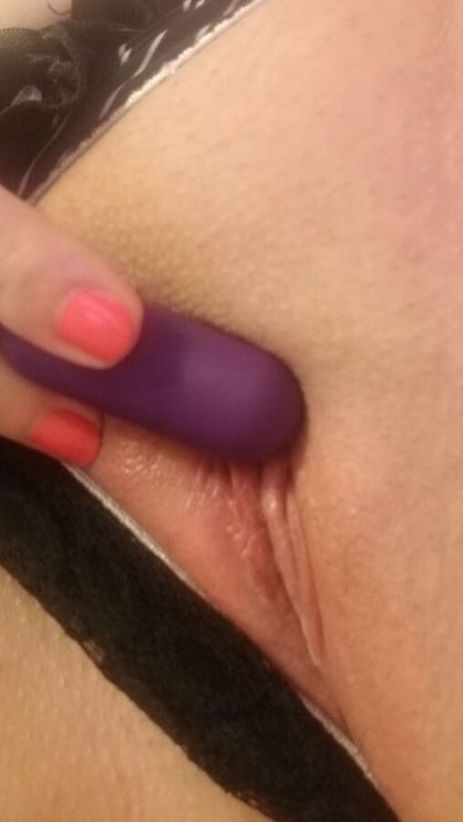 Mid day play housewife milf